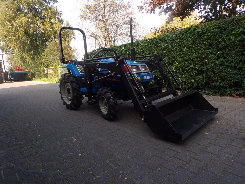 Kleintraktor Iseki TU160 mit Frontlader ab 125 € pro Monat. - Mini tractor: afbeelding 2 Kleintraktor Iseki TU160 mit Frontlader ab 125 € pro Monat. - Mini tractor: afbeelding 2