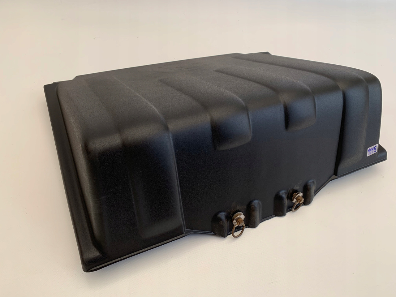 POKRYWA NA AKUMULATORY MAN TGA TGS TGX WĄSKA - Cabine en interieur voor Vrachtwagen: afbeelding 1 POKRYWA NA AKUMULATORY MAN TGA TGS TGX WĄSKA - Cabine en interieur voor Vrachtwagen: afbeelding 1