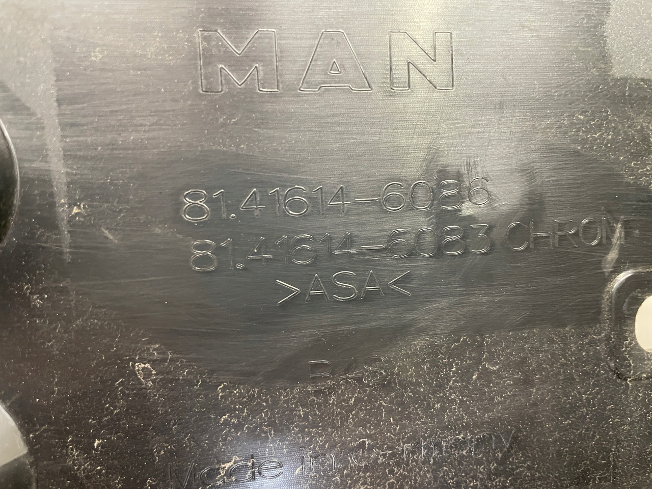 ŚRODKOWY GRILL CHROM ZDERZAKA MAN TGS TG3 TGS 3 ATRAPA 81416146086 - Rooster voor Vrachtwagen: afbeelding 5 ŚRODKOWY GRILL CHROM ZDERZAKA MAN TGS TG3 TGS 3 ATRAPA 81416146086 - Rooster voor Vrachtwagen: afbeelding 5