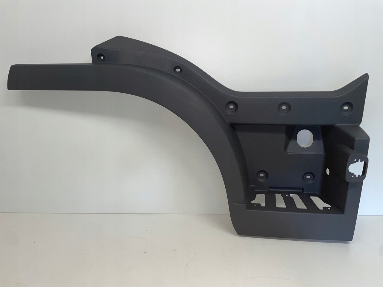 STOPNICA STOPIEŃ MAN TGL TGM TG3 TGL3 TGM3 81615200230 - Treeplank voor Vrachtwagen: afbeelding 1 STOPNICA STOPIEŃ MAN TGL TGM TG3 TGL3 TGM3 81615200230 - Treeplank voor Vrachtwagen: afbeelding 1