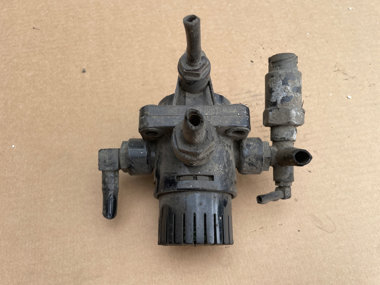 ZAWÓR HAMULCA RĘCZNEGO WABCO MAN TGX TGA TGS 81521166075 - Remventiel voor Vrachtwagen: afbeelding 4 ZAWÓR HAMULCA RĘCZNEGO WABCO MAN TGX TGA TGS 81521166075 - Remventiel voor Vrachtwagen: afbeelding 4