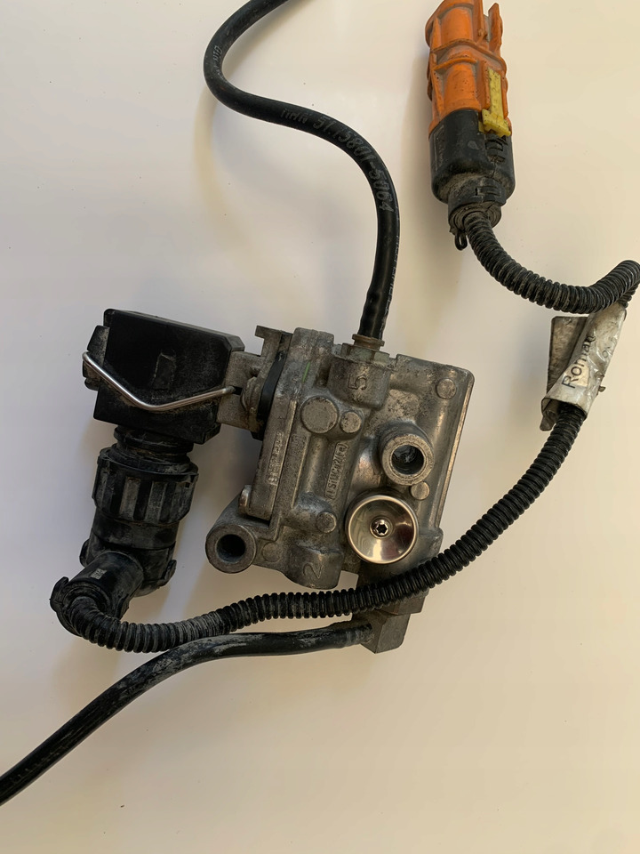 ZAWÓR RECYRKULATORA EGR MAN TGX TGS EURO 6 - Motor en onderdelen voor Vrachtwagen: afbeelding 2 ZAWÓR RECYRKULATORA EGR MAN TGX TGS EURO 6 - Motor en onderdelen voor Vrachtwagen: afbeelding 2