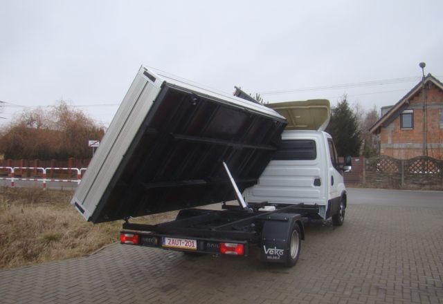 Iveco DAILY 35 C 15 3.5T 4.60M 3.5T NA HAKU CLIMATRONIC - Kipper bestelwagen: afbeelding 5 Iveco DAILY 35 C 15 3.5T 4.60M 3.5T NA HAKU CLIMATRONIC - Kipper bestelwagen: afbeelding 5