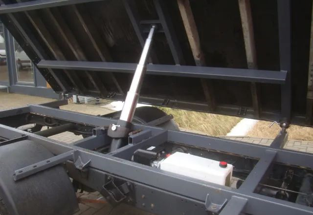 Iveco DAILY 35 C 3-STONNA WYWROTKA - Kipper bestelwagen: afbeelding 5 Iveco DAILY 35 C 3-STONNA WYWROTKA - Kipper bestelwagen: afbeelding 5