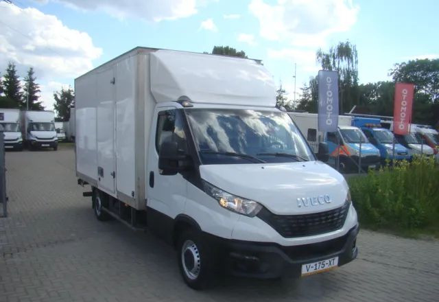 Iveco DAILY 35 S 16 3.0TDI WINDA 3.5T 4.20M - Bestelwagen gesloten laadbak: afbeelding 4 Iveco DAILY 35 S 16 3.0TDI WINDA 3.5T 4.20M - Bestelwagen gesloten laadbak: afbeelding 4