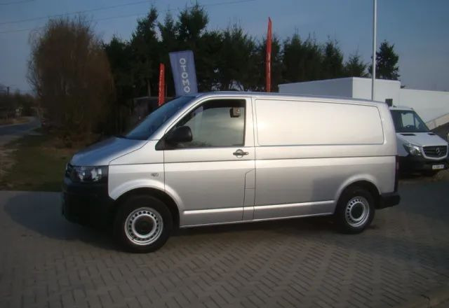 Volkswagen TRANSPORTER T 5 2.0TDI 100%PRZEBIEG - Gesloten bestelwagen: afbeelding 2 Volkswagen TRANSPORTER T 5 2.0TDI 100%PRZEBIEG - Gesloten bestelwagen: afbeelding 2