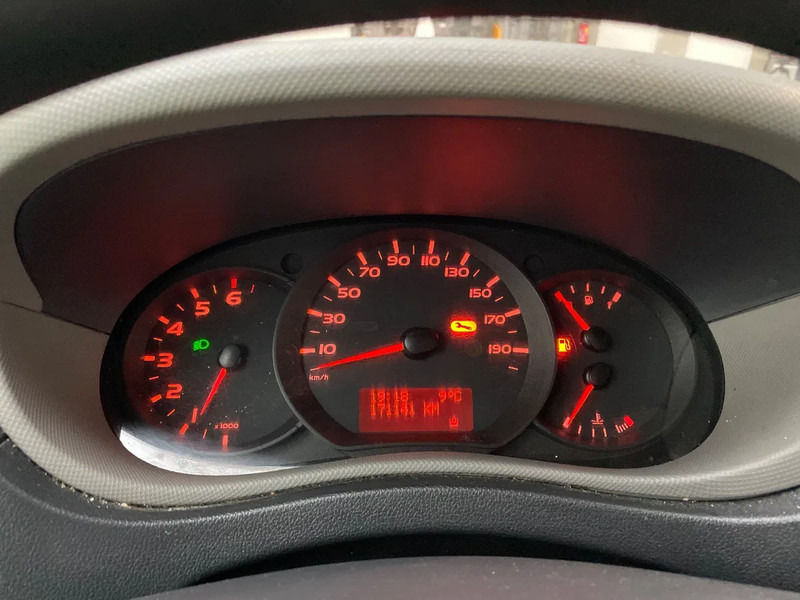 Renault Master T33 2.3 dCi L2H2 - Kleine bestelwagen: afbeelding 4 Renault Master T33 2.3 dCi L2H2 - Kleine bestelwagen: afbeelding 4