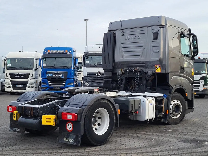 Iveco S-WAY 480 Automatic Retarder Clima Cruise LED PTO Navi Euro6 - Trekker: afbeelding 5 Iveco S-WAY 480 Automatic Retarder Clima Cruise LED PTO Navi Euro6 - Trekker: afbeelding 5