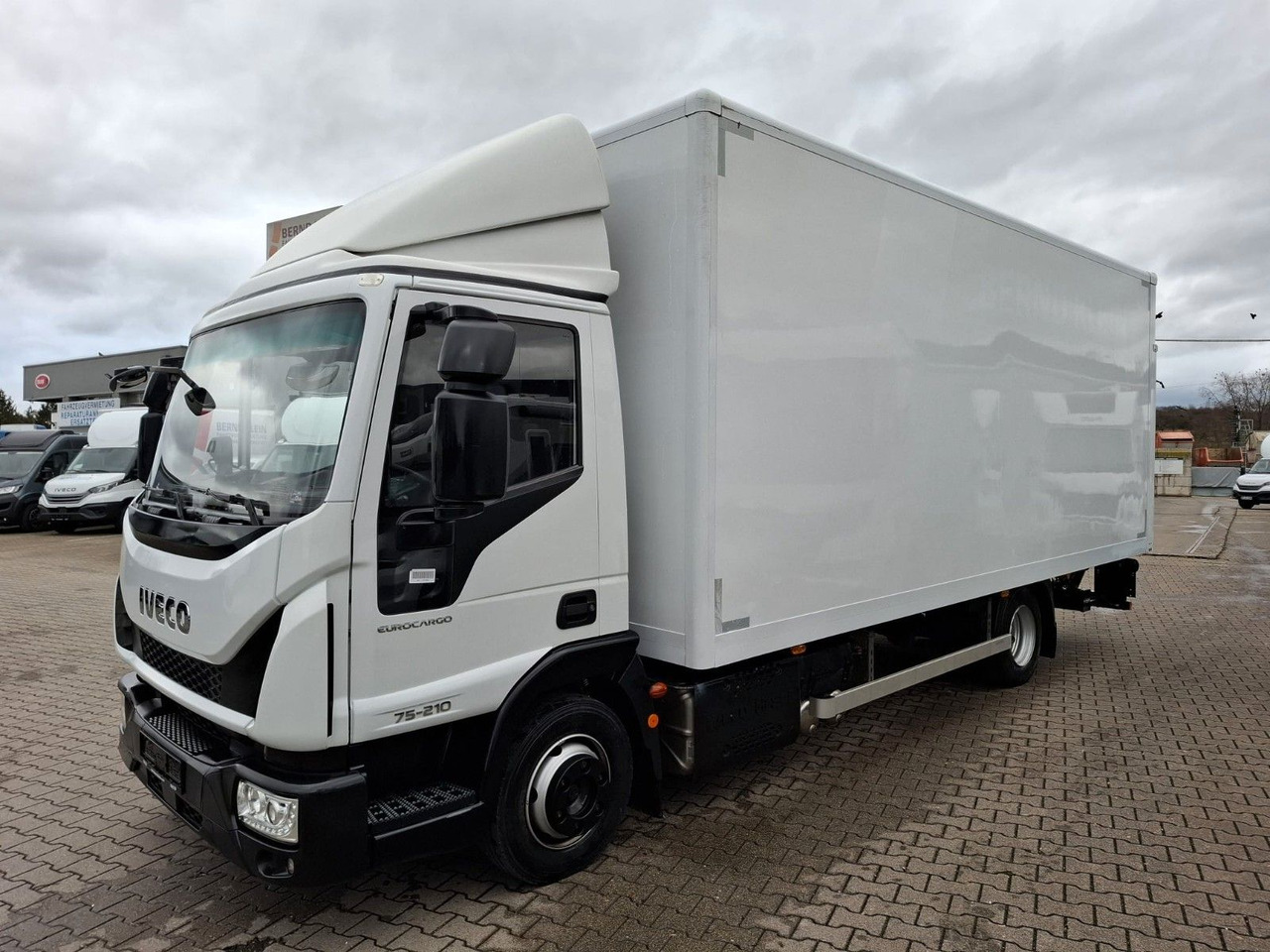 Iveco ML75-210P, Koffer, LBW, Klima, Luft,.. - Bestelwagen gesloten laadbak: afbeelding 1 Iveco ML75-210P, Koffer, LBW, Klima, Luft,.. - Bestelwagen gesloten laadbak: afbeelding 1