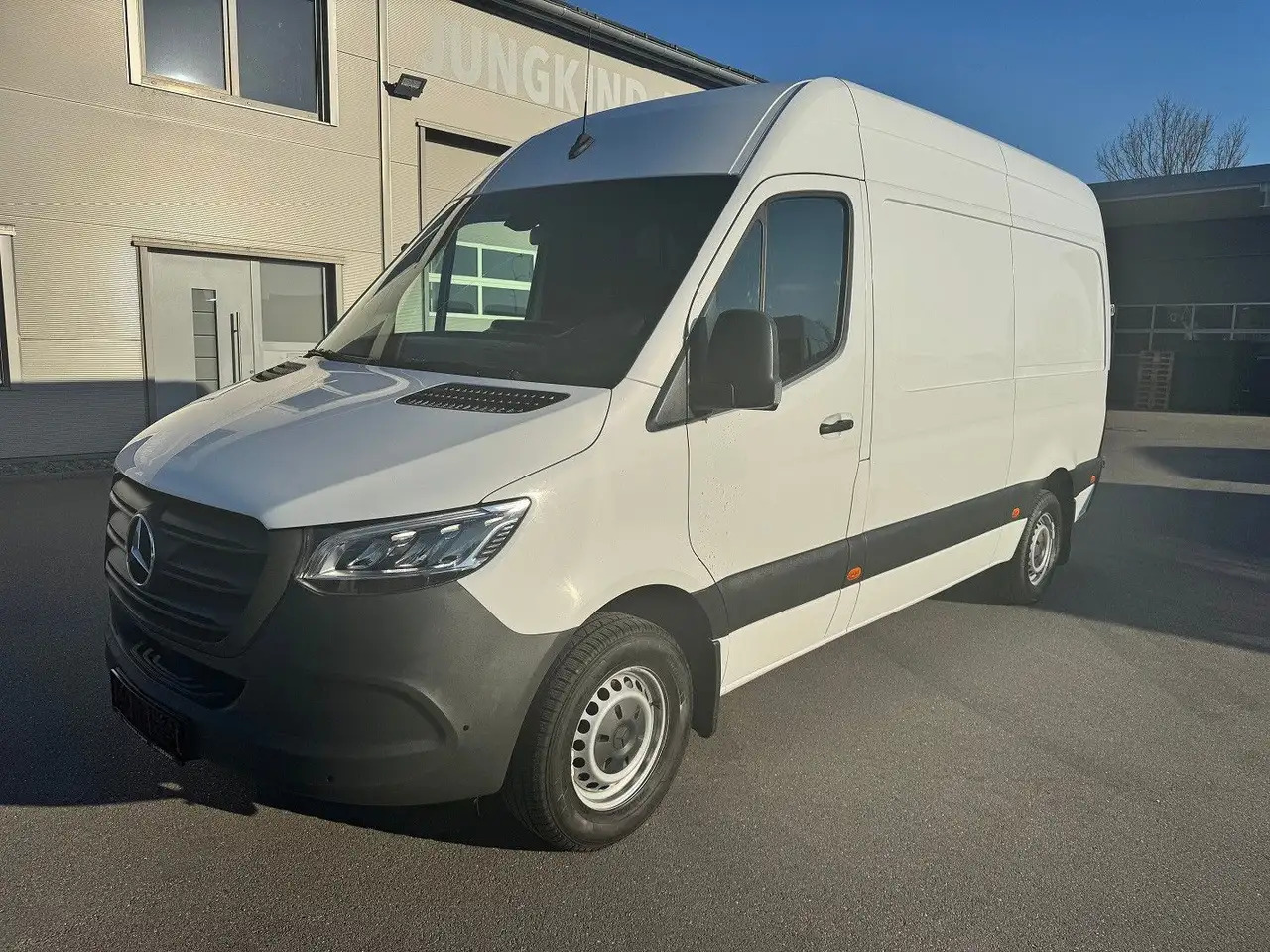 Mercedes-Benz Sprinter 316 CDI Lang Hoch Klima LED MBUX - Gesloten bestelwagen: afbeelding 1 Mercedes-Benz Sprinter 316 CDI Lang Hoch Klima LED MBUX - Gesloten bestelwagen: afbeelding 1