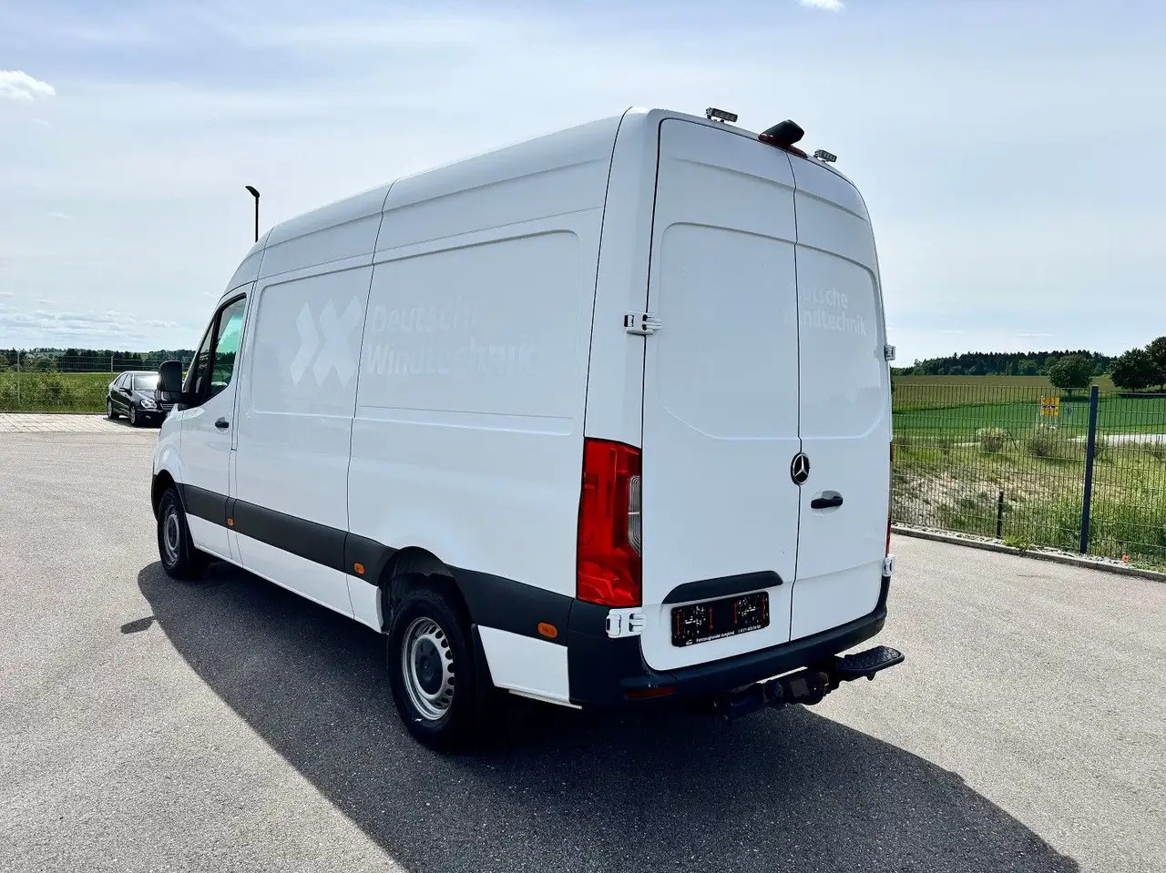 Mercedes-Benz Sprinter 317 CDI Lang Hoch Klima MBUX AHK - Gesloten bestelwagen: afbeelding 4 Mercedes-Benz Sprinter 317 CDI Lang Hoch Klima MBUX AHK - Gesloten bestelwagen: afbeelding 4