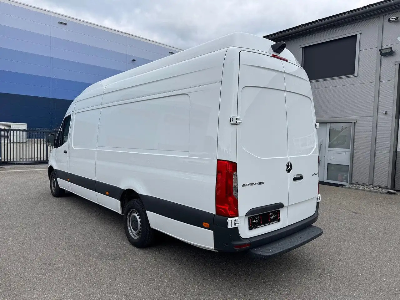 Mercedes-Benz Sprinter 317 CDI Maxi Lang Extralang XXL MBUX - Gesloten bestelwagen: afbeelding 5 Mercedes-Benz Sprinter 317 CDI Maxi Lang Extralang XXL MBUX - Gesloten bestelwagen: afbeelding 5
