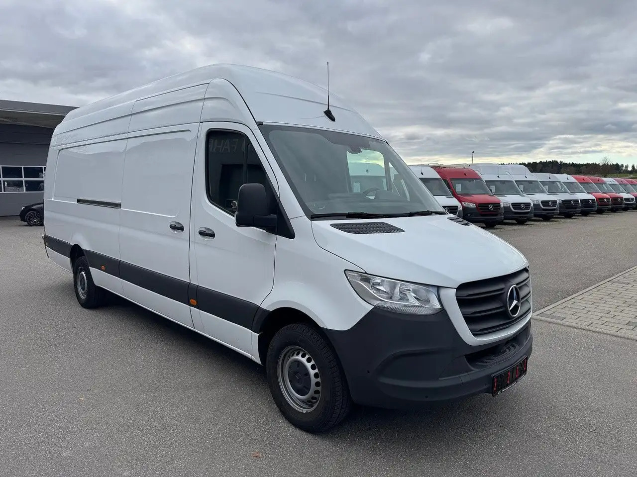Mercedes-Benz Sprinter 317 CDI Maxi Lang Extralang XXL MBUX - Gesloten bestelwagen: afbeelding 2 Mercedes-Benz Sprinter 317 CDI Maxi Lang Extralang XXL MBUX - Gesloten bestelwagen: afbeelding 2