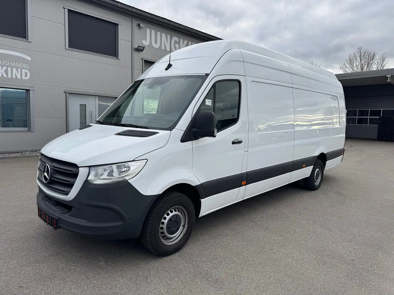 Mercedes-Benz Sprinter 317 CDI Maxi Lang Extralang XXL MBUX - Gesloten bestelwagen: afbeelding 1 Mercedes-Benz Sprinter 317 CDI Maxi Lang Extralang XXL MBUX - Gesloten bestelwagen: afbeelding 1