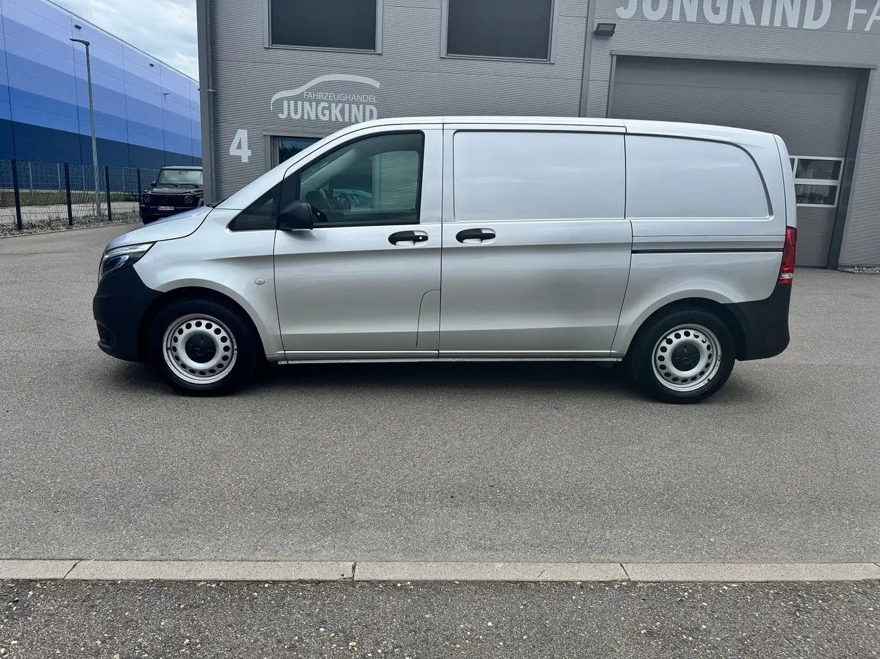 Mercedes-Benz Vito 114 CDI Kompakt Silber Klima Bott - Gesloten bestelwagen: afbeelding 3 Mercedes-Benz Vito 114 CDI Kompakt Silber Klima Bott - Gesloten bestelwagen: afbeelding 3