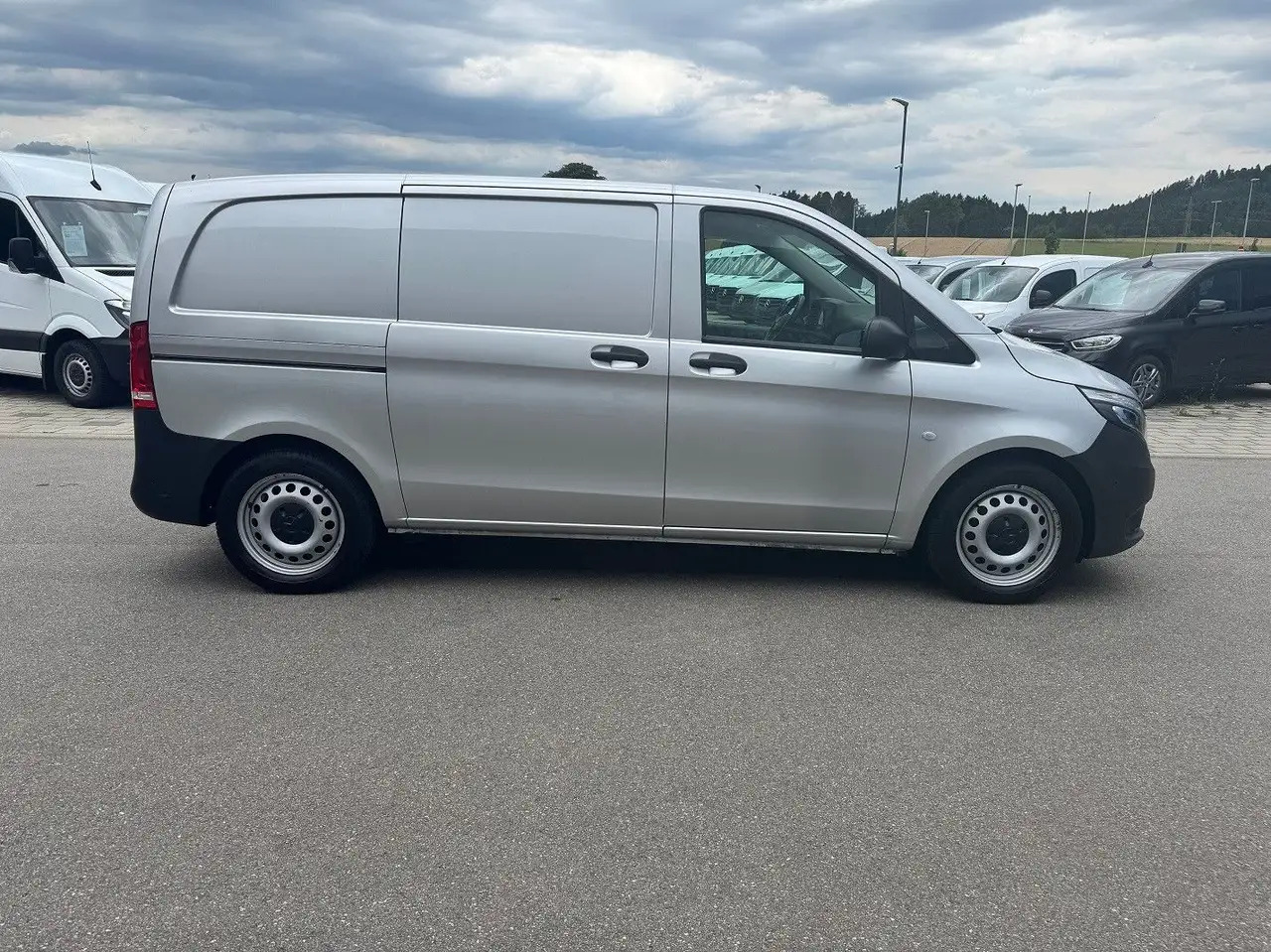 Mercedes-Benz Vito 114 CDI Kompakt Silber Klima Bott - Gesloten bestelwagen: afbeelding 4 Mercedes-Benz Vito 114 CDI Kompakt Silber Klima Bott - Gesloten bestelwagen: afbeelding 4