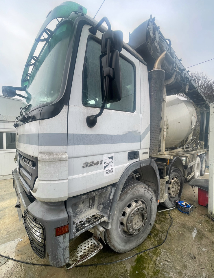 Mercedes Actros 3241 - Betonmixer: afbeelding 4 Mercedes Actros 3241 - Betonmixer: afbeelding 4