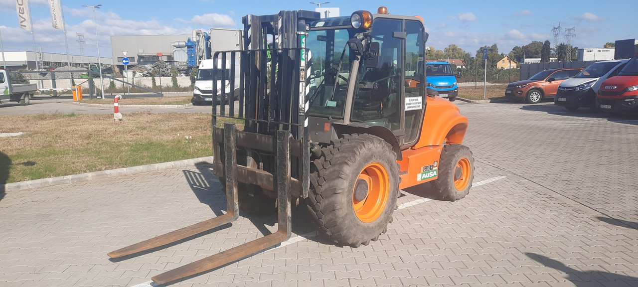 AUSA C350HX 4 Closed Cabin All Wheel Drive - Diesel heftruck: afbeelding 2 AUSA C350HX 4 Closed Cabin All Wheel Drive - Diesel heftruck: afbeelding 2