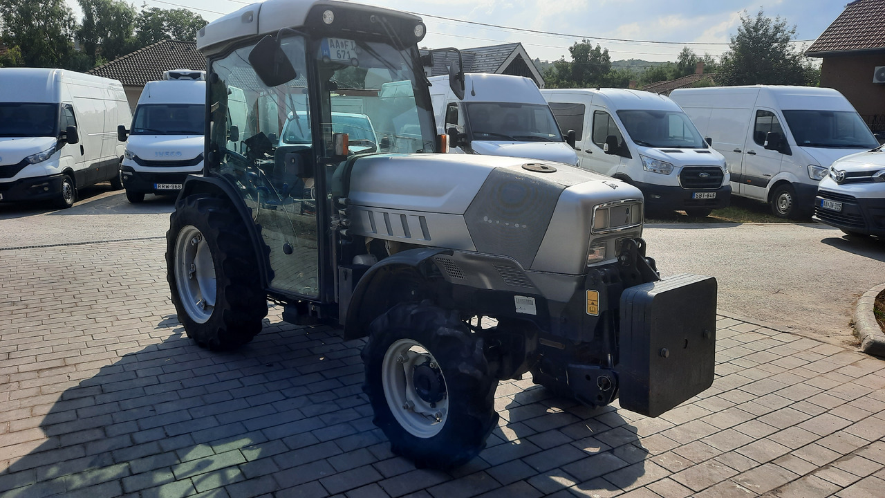 LAMBORGHINI RV90 Automatic - Landbouwmachine: afbeelding 3 LAMBORGHINI RV90 Automatic - Landbouwmachine: afbeelding 3