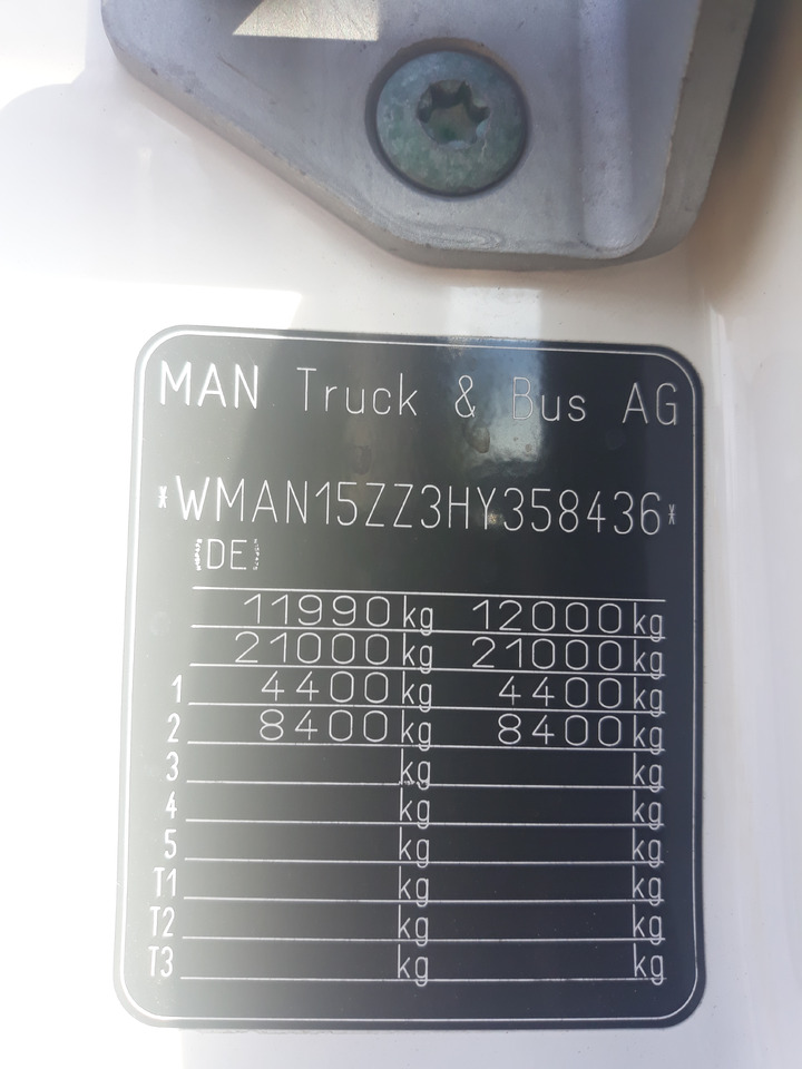 MAN TGL 12.220 Tail Lift Manual - Schuifzeilen vrachtwagen: afbeelding 4 MAN TGL 12.220 Tail Lift Manual - Schuifzeilen vrachtwagen: afbeelding 4