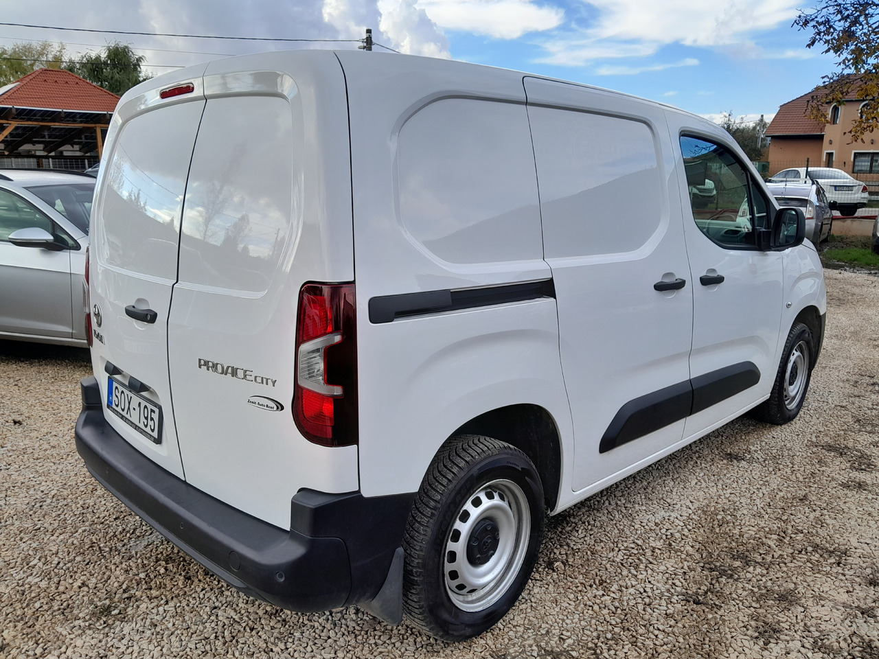 TOYOTA 1.5 City Active 3 Business - Kleine bestelwagen: afbeelding 3 TOYOTA 1.5 City Active 3 Business - Kleine bestelwagen: afbeelding 3