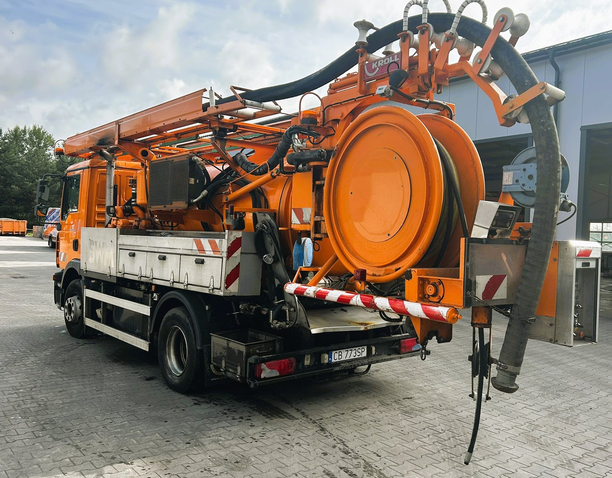 MAN TGM 15.240 - Vacuümwagen: afbeelding 1 MAN TGM 15.240 - Vacuümwagen: afbeelding 1