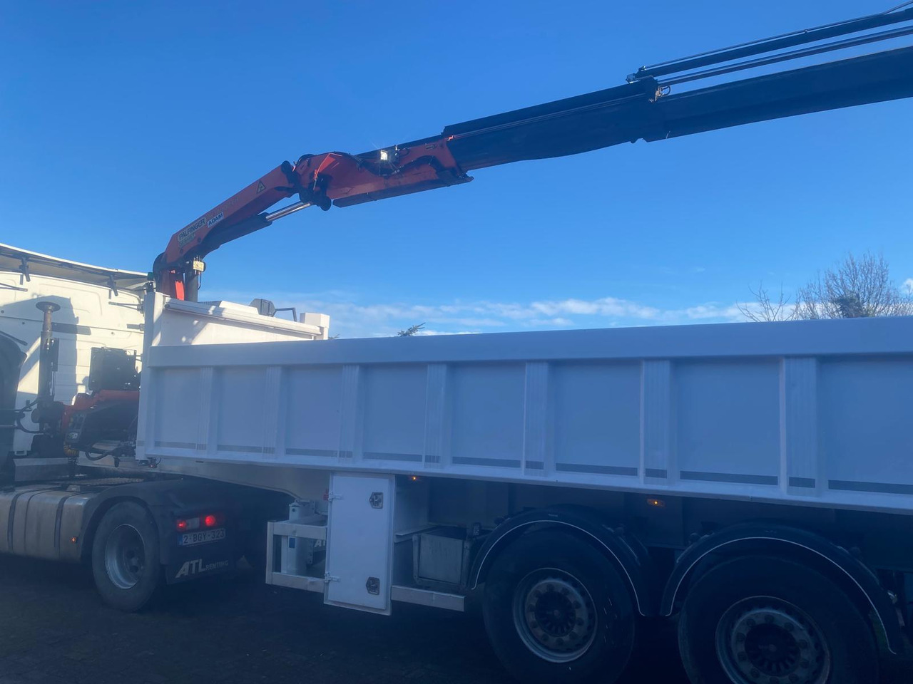 RENAULT T460 - Kipper vrachtwagen: afbeelding 2 RENAULT T460 - Kipper vrachtwagen: afbeelding 2