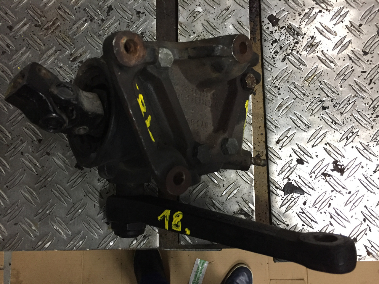 Gebrauchtes Lenkgetriebe DB 307, Artikel - Nr.: 81.9999 - 9999 - Stuurhuis voor Vrachtwagen: afbeelding 5 Gebrauchtes Lenkgetriebe DB 307, Artikel - Nr.: 81.9999 - 9999 - Stuurhuis voor Vrachtwagen: afbeelding 5