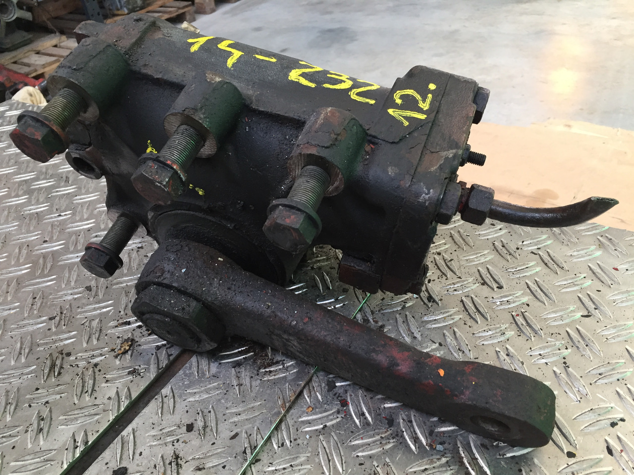 Stuurhuis voor Vrachtwagen Gebrauchtes Lenkgetriebe MAN F90, 14.232, Artikel - Nr.: 81.9999 - 9999: afbeelding 6 Stuurhuis voor Vrachtwagen Gebrauchtes Lenkgetriebe MAN F90, 14.232, Artikel - Nr.: 81.9999 - 9999: afbeelding 6