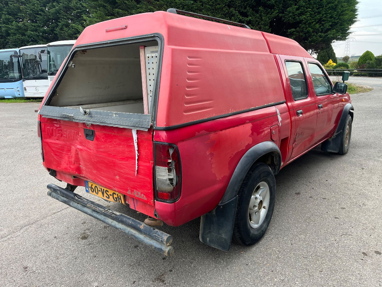 Nissan 4x4 - Pick-up: afbeelding 3 Nissan 4x4 - Pick-up: afbeelding 3