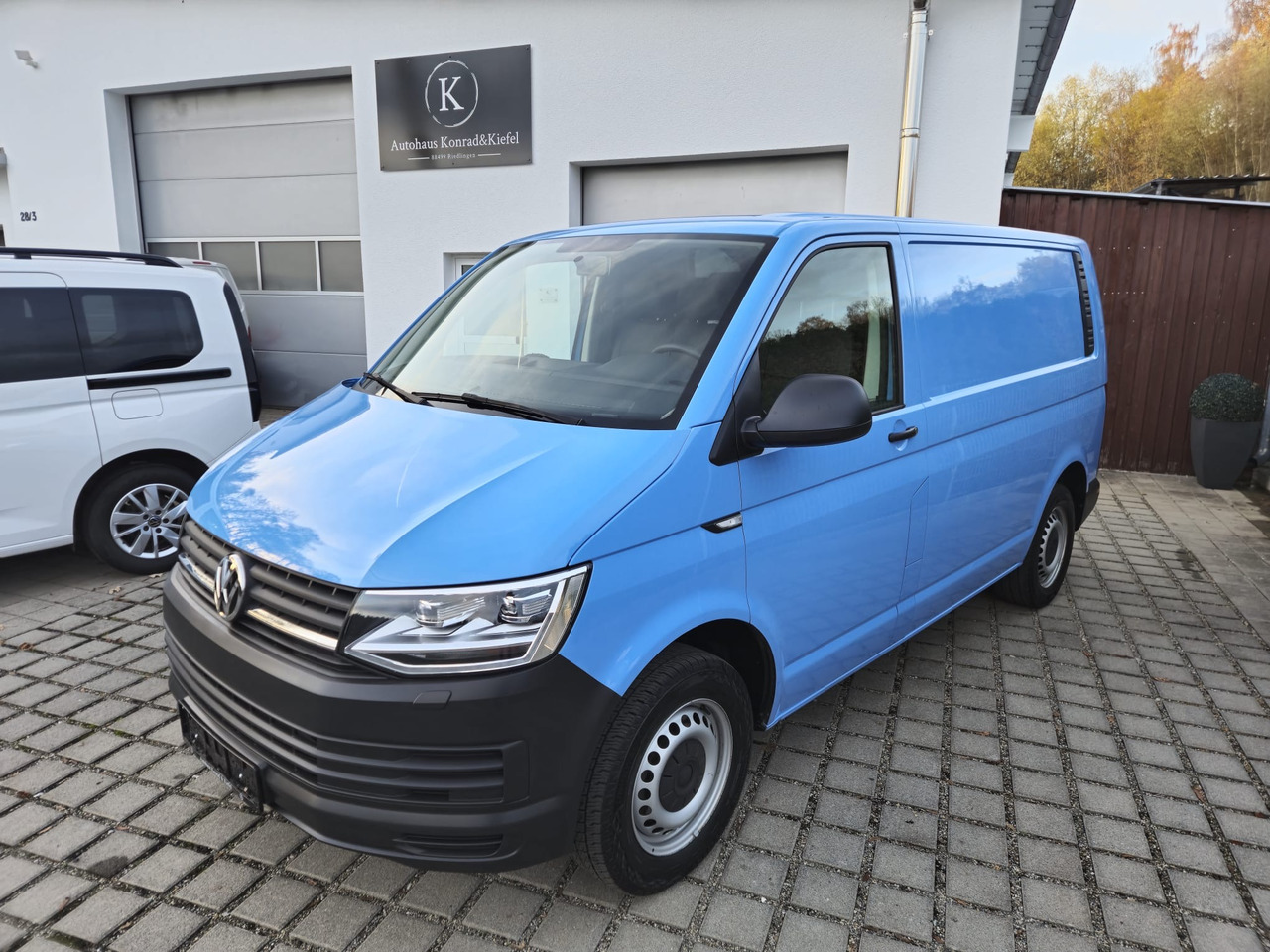 VOLKSWAGEN T6 Transporter Kasten-Kombi LED/AHK/Bluetooth - Gesloten bestelwagen: afbeelding 1 VOLKSWAGEN T6 Transporter Kasten-Kombi LED/AHK/Bluetooth - Gesloten bestelwagen: afbeelding 1
