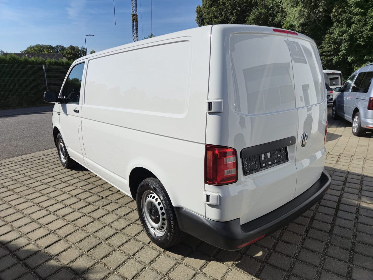 VOLKSWAGEN T6 Transporter Kasten-Kombi Navi/ACC/Standheiz. - Gesloten bestelwagen: afbeelding 4 VOLKSWAGEN T6 Transporter Kasten-Kombi Navi/ACC/Standheiz. - Gesloten bestelwagen: afbeelding 4