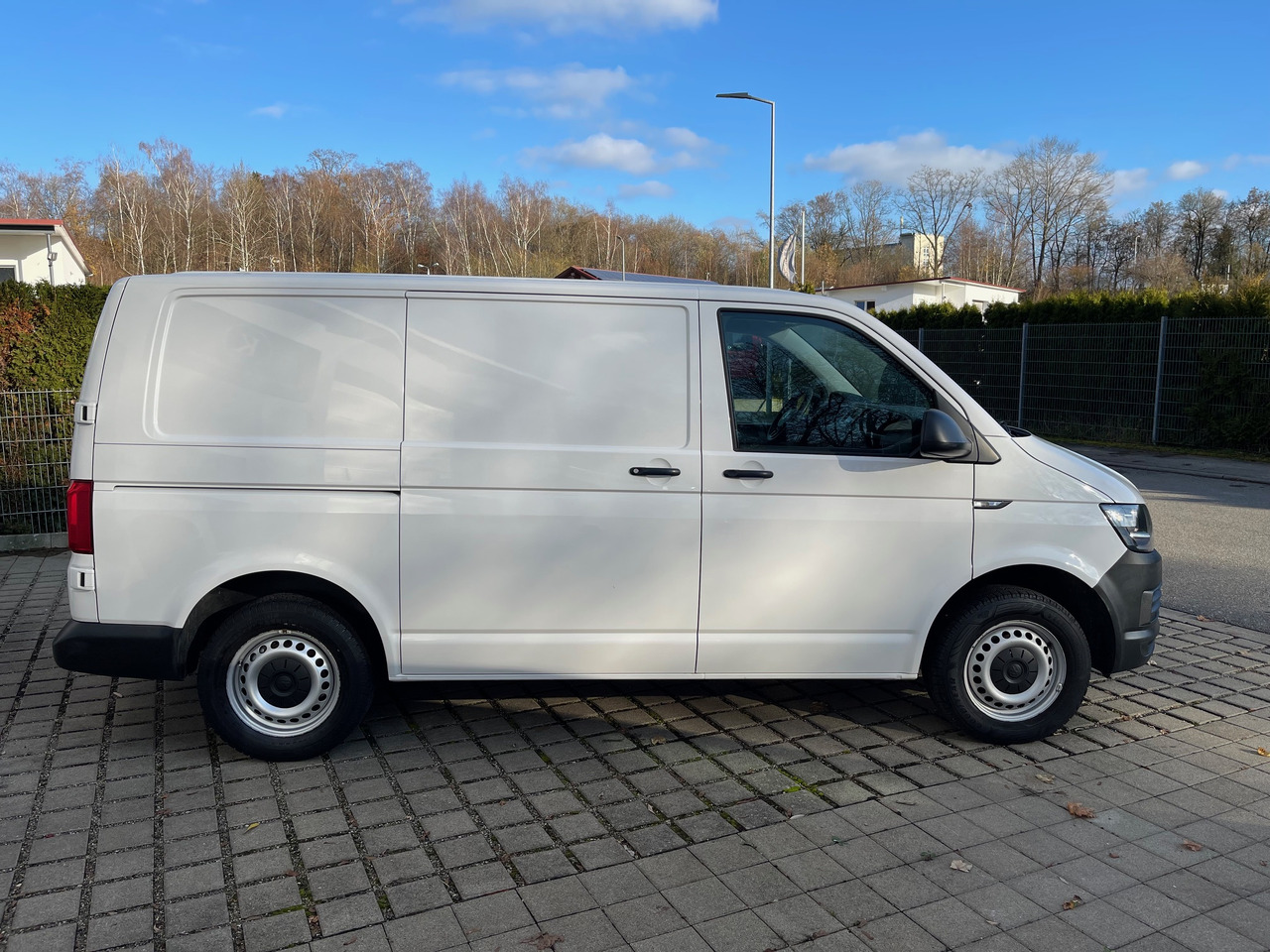 VOLKSWAGEN T6 Transporter Klima/PDC/AHK/Standheizung - Gesloten bestelwagen: afbeelding 4 VOLKSWAGEN T6 Transporter Klima/PDC/AHK/Standheizung - Gesloten bestelwagen: afbeelding 4
