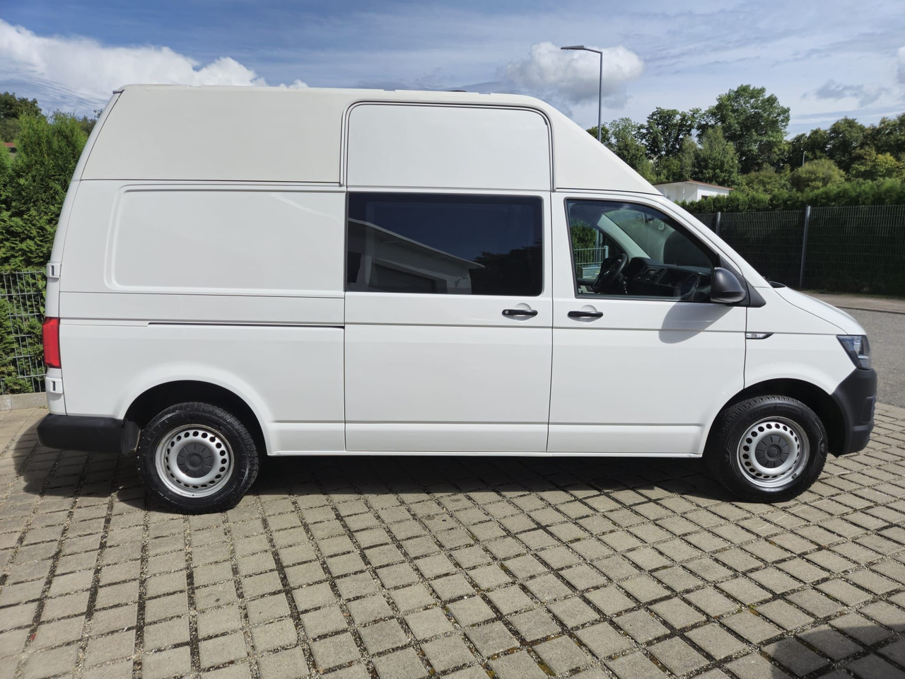Volkswagen T6 Transporter Benzin Hochdach LR Standheizung - Kleine bestelwagen: afbeelding 3 Volkswagen T6 Transporter Benzin Hochdach LR Standheizung - Kleine bestelwagen: afbeelding 3