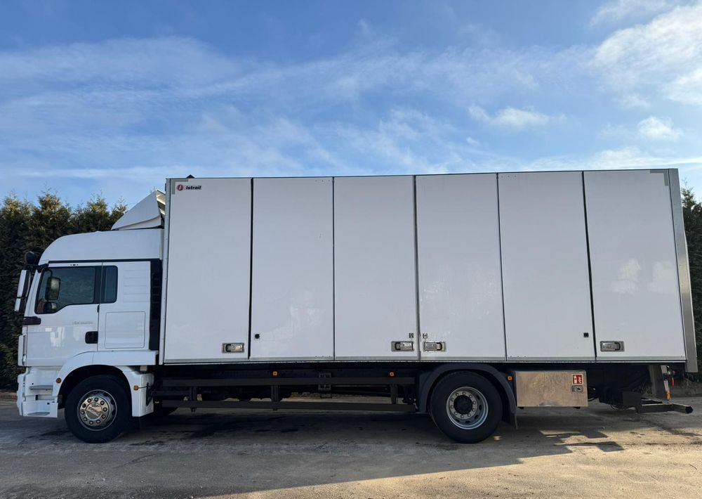 MAN MAN TGM 18.290/ IZOTERMA / OTWIERANY BOK/ /WINDA / 19 EUROPALET/ NISKI PRZEBIEG /SYPIALKA /ACC/EURO6 - Koelwagen vrachtwagen: afbeelding 4 MAN MAN TGM 18.290/ IZOTERMA / OTWIERANY BOK/ /WINDA / 19 EUROPALET/ NISKI PRZEBIEG /SYPIALKA /ACC/EURO6 - Koelwagen vrachtwagen: afbeelding 4