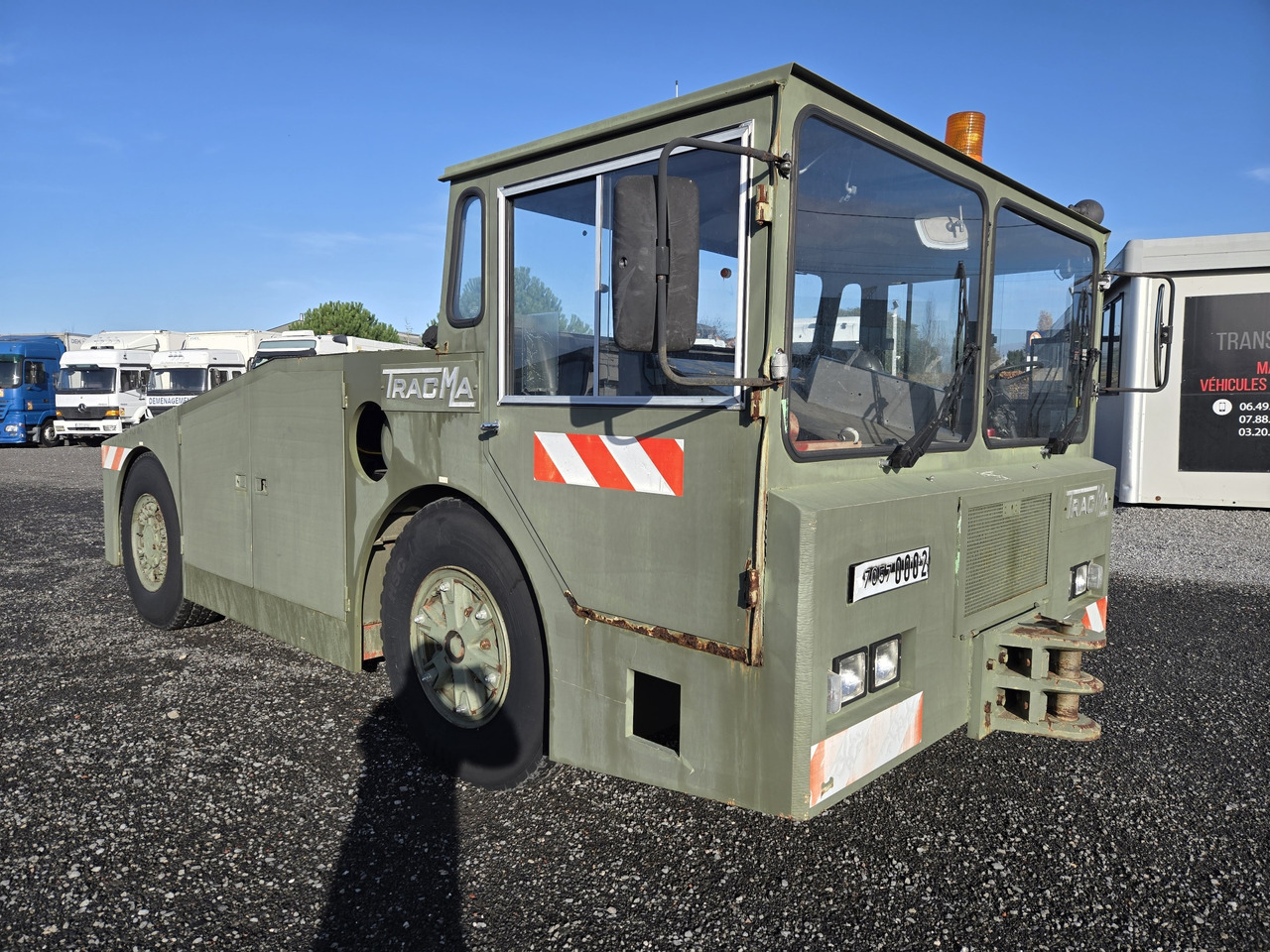 Tracma TD18000 - Vliegtuigtrekker: afbeelding 2 Tracma TD18000 - Vliegtuigtrekker: afbeelding 2