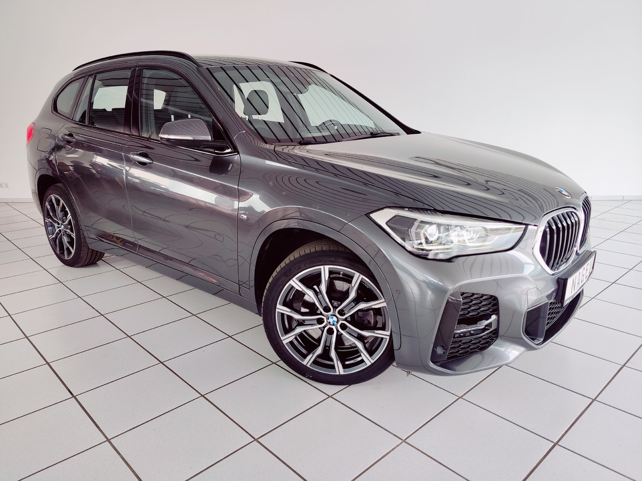 BMW X1 xDrive 20 d M Sport Navi Ambiente PDC SHZ Apple Android - SUV: afbeelding 3 BMW X1 xDrive 20 d M Sport Navi Ambiente PDC SHZ Apple Android - SUV: afbeelding 3