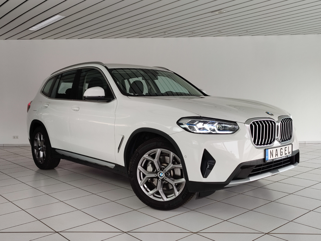 BMW X3 xDrive 30 i Live-Cockpit DAB Leder HiFi Headup - SUV: afbeelding 3 BMW X3 xDrive 30 i Live-Cockpit DAB Leder HiFi Headup - SUV: afbeelding 3