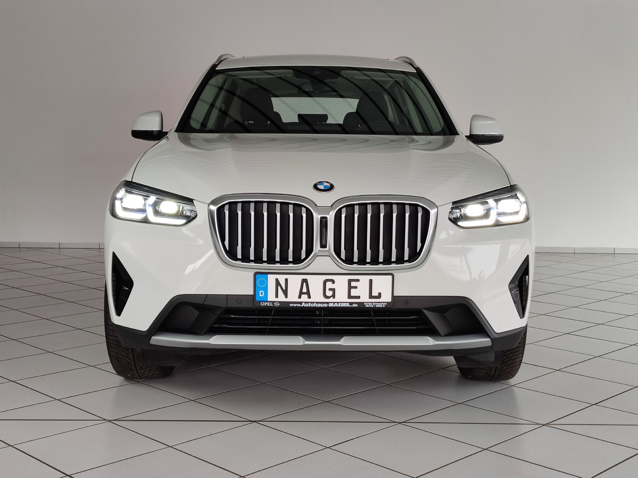 BMW X3 xDrive 30 i Live-Cockpit DAB Leder HiFi Headup - SUV: afbeelding 4 BMW X3 xDrive 30 i Live-Cockpit DAB Leder HiFi Headup - SUV: afbeelding 4