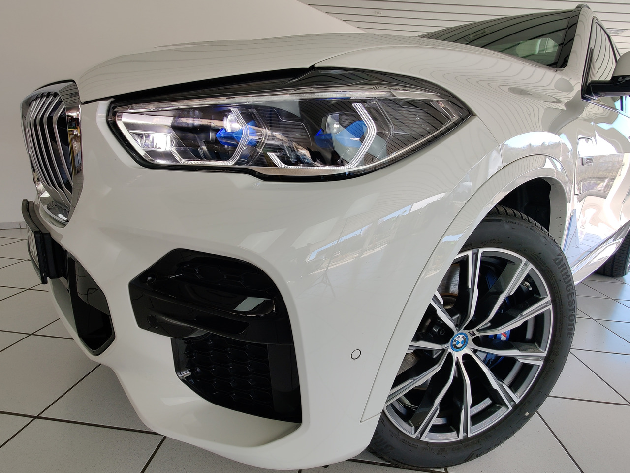 BMW X5 xDrive 45 e M Sport HiFi HUD Pano Leder Laser - SUV: afbeelding 2 BMW X5 xDrive 45 e M Sport HiFi HUD Pano Leder Laser - SUV: afbeelding 2