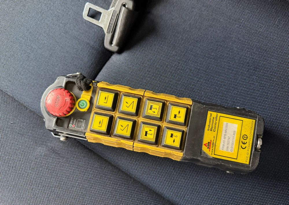 Bergingsvoertuig Iveco Daily 70C18 Pomoc drogowa Laweta 2017r Hi-Matic: afbeelding 15 Bergingsvoertuig Iveco Daily 70C18 Pomoc drogowa Laweta 2017r Hi-Matic: afbeelding 15