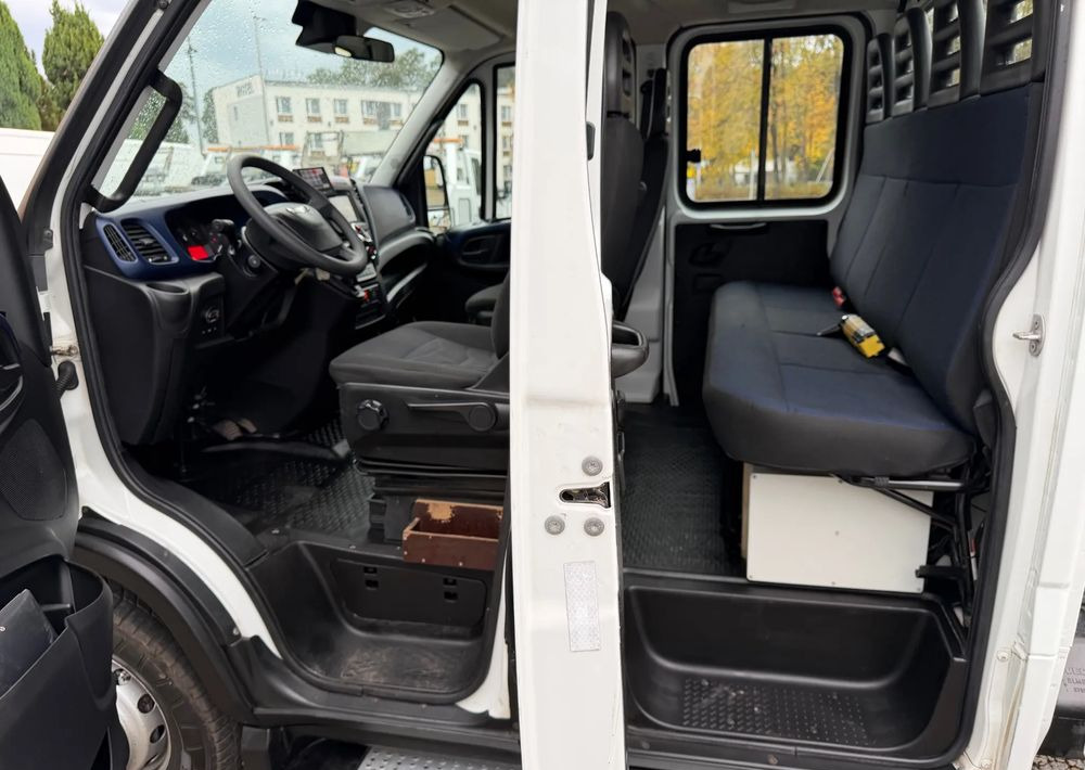 Bergingsvoertuig Iveco Daily 70C18 Pomoc drogowa Laweta 2017r Hi-Matic: afbeelding 13 Bergingsvoertuig Iveco Daily 70C18 Pomoc drogowa Laweta 2017r Hi-Matic: afbeelding 13