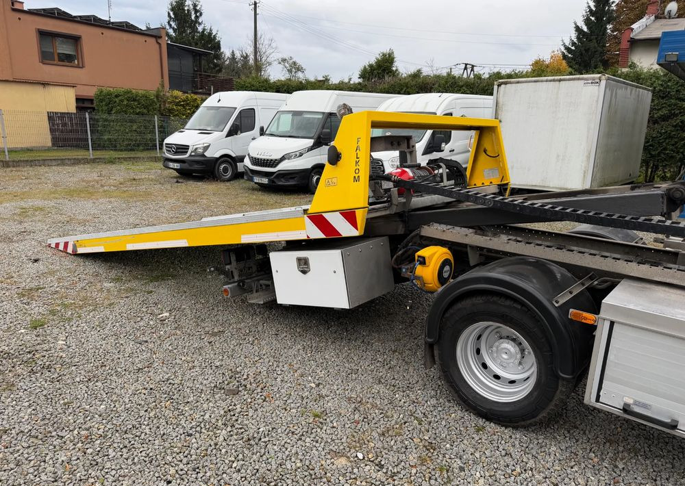 Bergingsvoertuig Iveco Daily 70C18 Pomoc drogowa Laweta 2017r Hi-Matic: afbeelding 11 Bergingsvoertuig Iveco Daily 70C18 Pomoc drogowa Laweta 2017r Hi-Matic: afbeelding 11