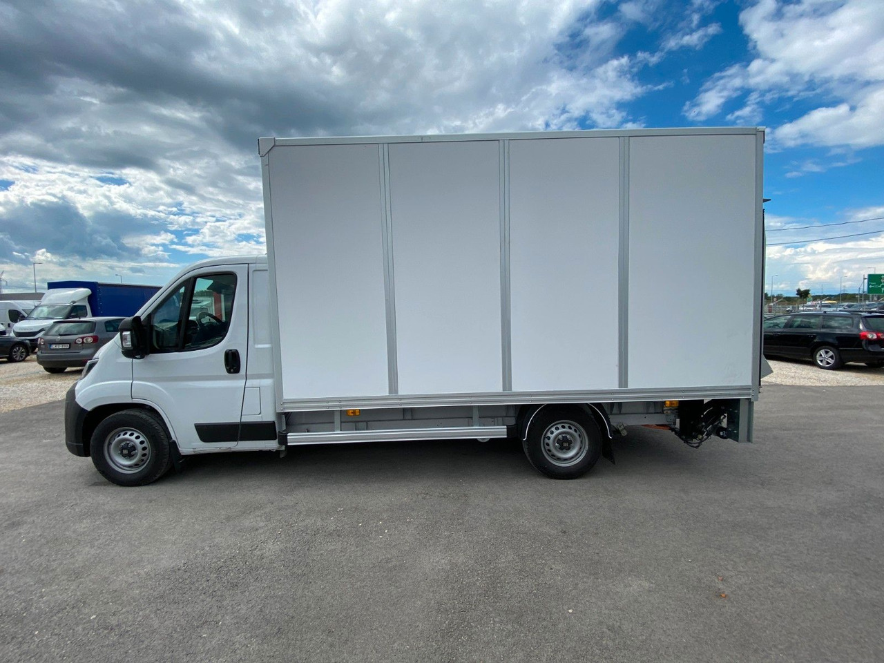Fiat Ducato KOFFER+LBW L4 140 Multijet Maxi - Bestelwagen gesloten laadbak: afbeelding 4 Fiat Ducato KOFFER+LBW L4 140 Multijet Maxi - Bestelwagen gesloten laadbak: afbeelding 4