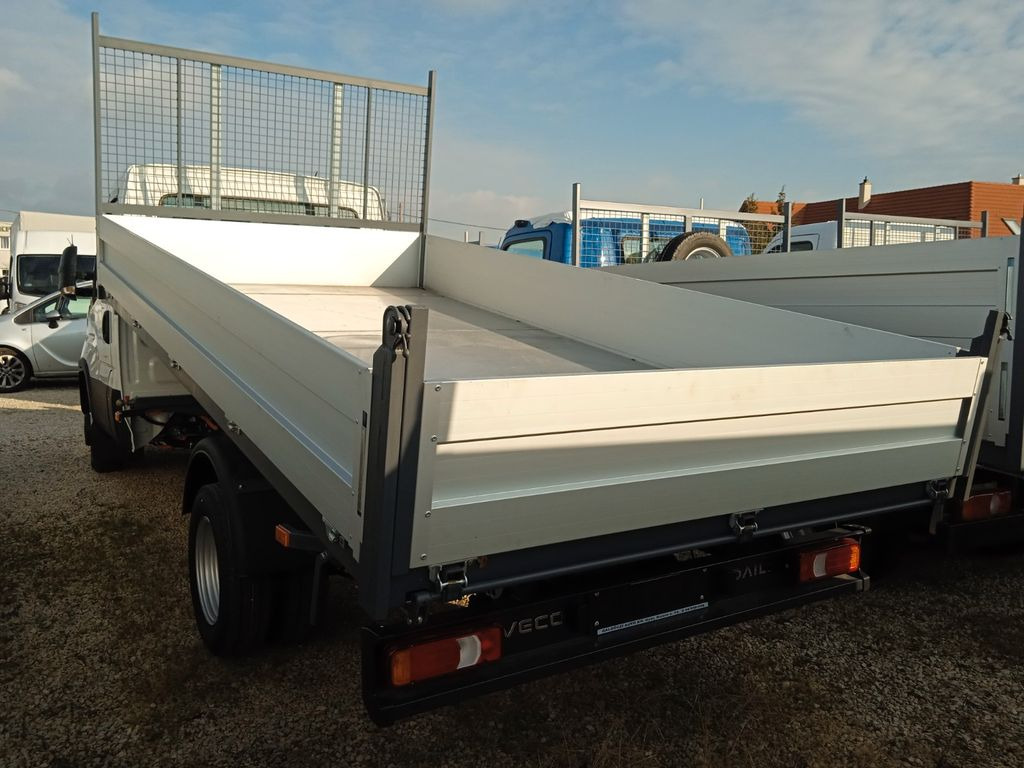 Iveco Daily 35C18H Dreiseitenkipper Iveco Daily 35C18H Dreiseitenkipper - Kipper bestelwagen: afbeelding 3 Iveco Daily 35C18H Dreiseitenkipper Iveco Daily 35C18H Dreiseitenkipper - Kipper bestelwagen: afbeelding 3