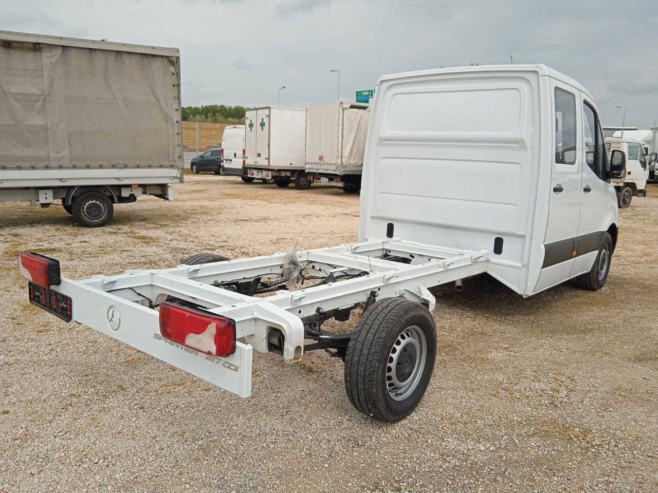 Mercedes-Benz 317 CDI Doka Pritsche - Bestelwagen open laadbak, Bestelwagen met dubbele cabine: afbeelding 2 Mercedes-Benz 317 CDI Doka Pritsche - Bestelwagen open laadbak, Bestelwagen met dubbele cabine: afbeelding 2