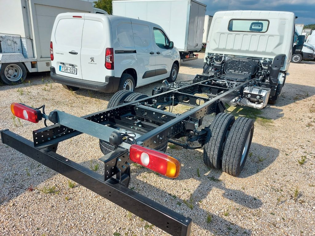 Mitsubishi Canter Fuso Fahrgestell mit wählbar Aufbau Mitsubishi Canter Fuso Fahrgestell mit wählbar Aufbau - Chassis vrachtwagen: afbeelding 3 Mitsubishi Canter Fuso Fahrgestell mit wählbar Aufbau Mitsubishi Canter Fuso Fahrgestell mit wählbar Aufbau - Chassis vrachtwagen: afbeelding 3