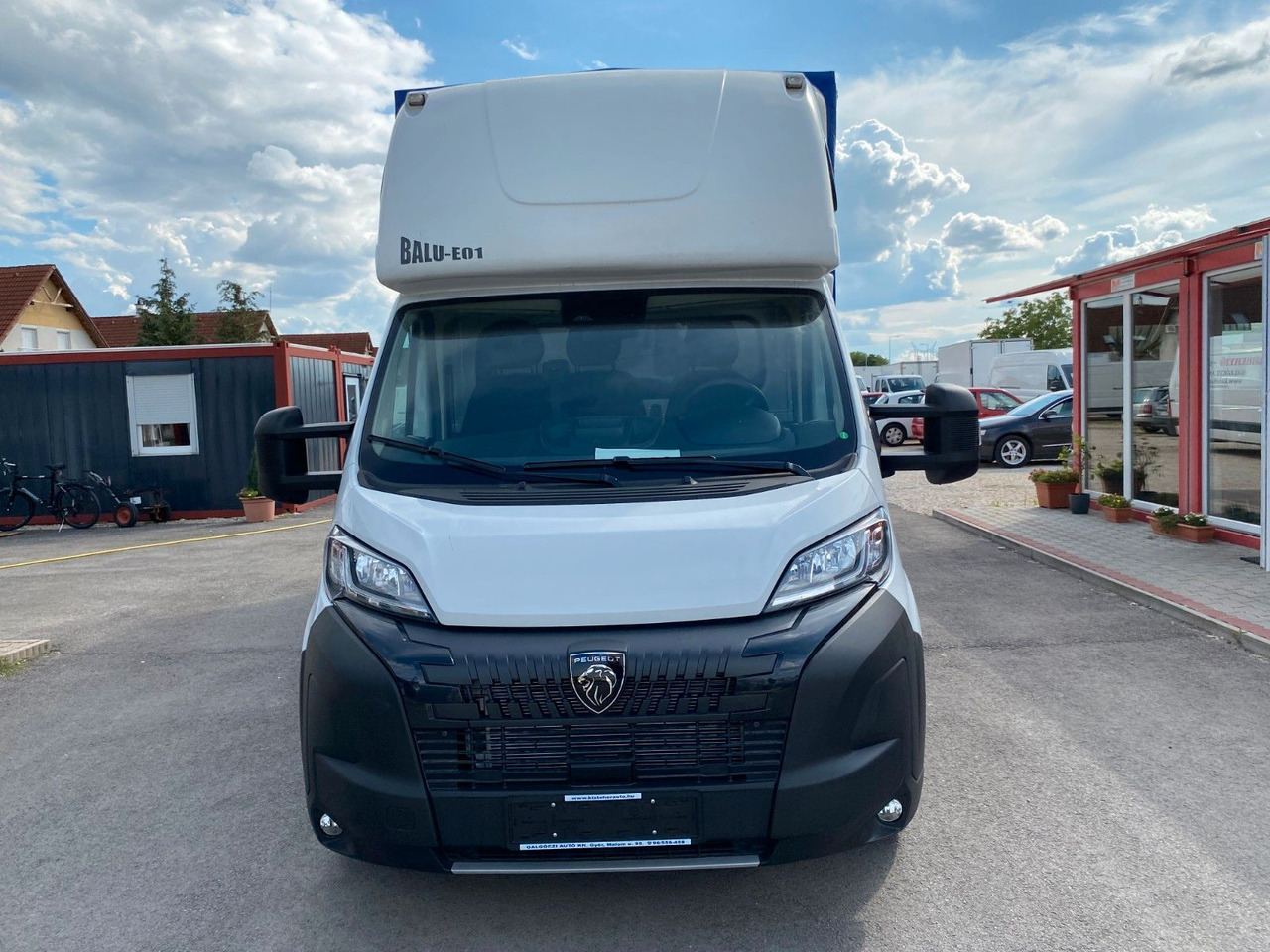 Peugeot BOXER CHC L4 HEAVY PRITSCHE+PLANE+SCHLAFKABINE - Schuifzeilen bestelwagen: afbeelding 2 Peugeot BOXER CHC L4 HEAVY PRITSCHE+PLANE+SCHLAFKABINE - Schuifzeilen bestelwagen: afbeelding 2