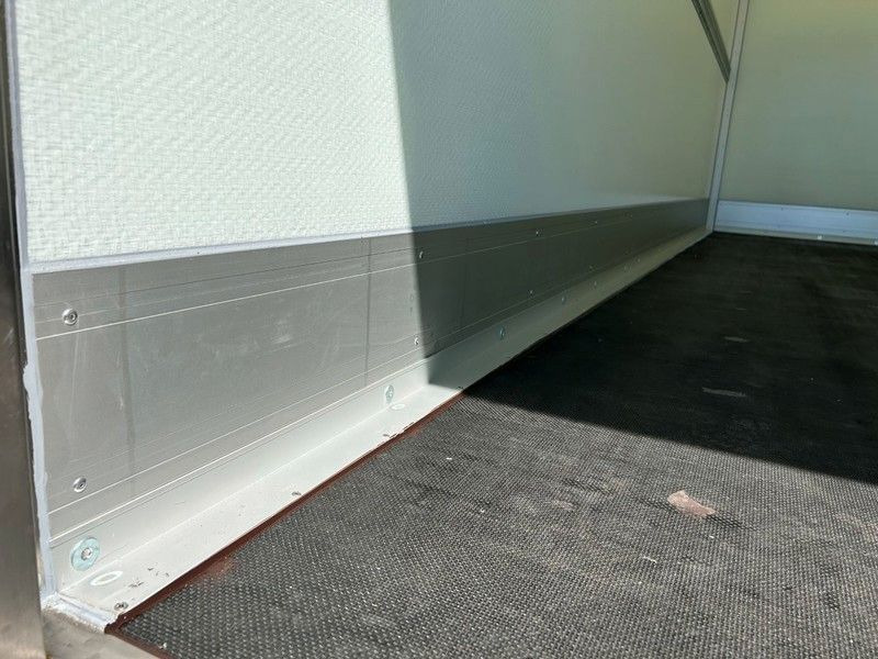 Volkswagen Crafter Koffer - Bestelwagen gesloten laadbak: afbeelding 3 Volkswagen Crafter Koffer - Bestelwagen gesloten laadbak: afbeelding 3