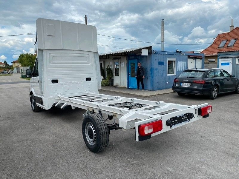 Volkswagen Crafter Pritsche Pritsche 35 lang FWD - Bestelwagen open laadbak: afbeelding 3 Volkswagen Crafter Pritsche Pritsche 35 lang FWD - Bestelwagen open laadbak: afbeelding 3